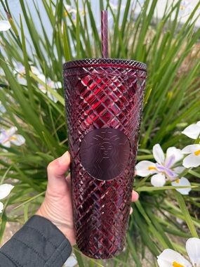 Starbucks Deep Ruby Red Diamond-Pattern Tumbler with Straw